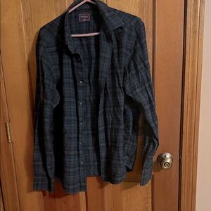 UNTUCKit Black Cotton Shirt